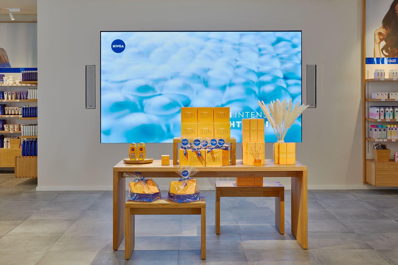 Nivea Showroom